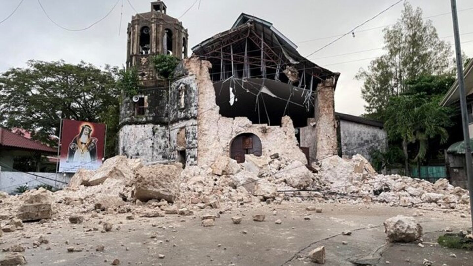 Diese historische Kirche wurde weitgehend zerstört